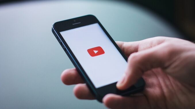 Come posizionare un video su YouTube